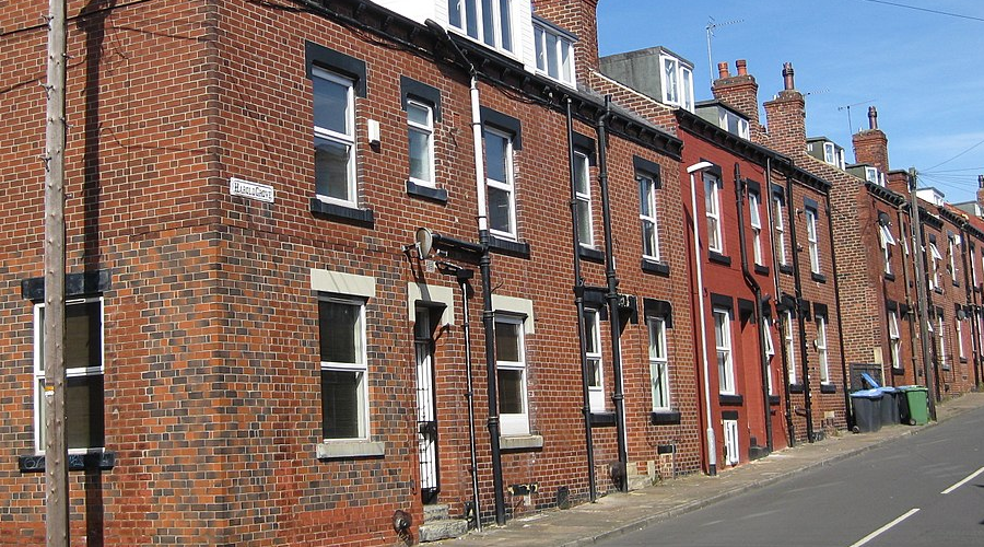 How can I invest £100k in property UK?