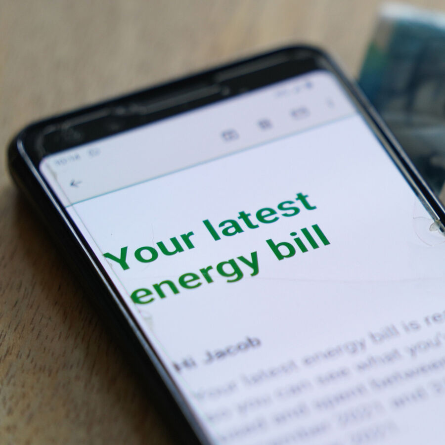 Tenants Face 5% Energy Cost Hike: How to Cope in the Market
