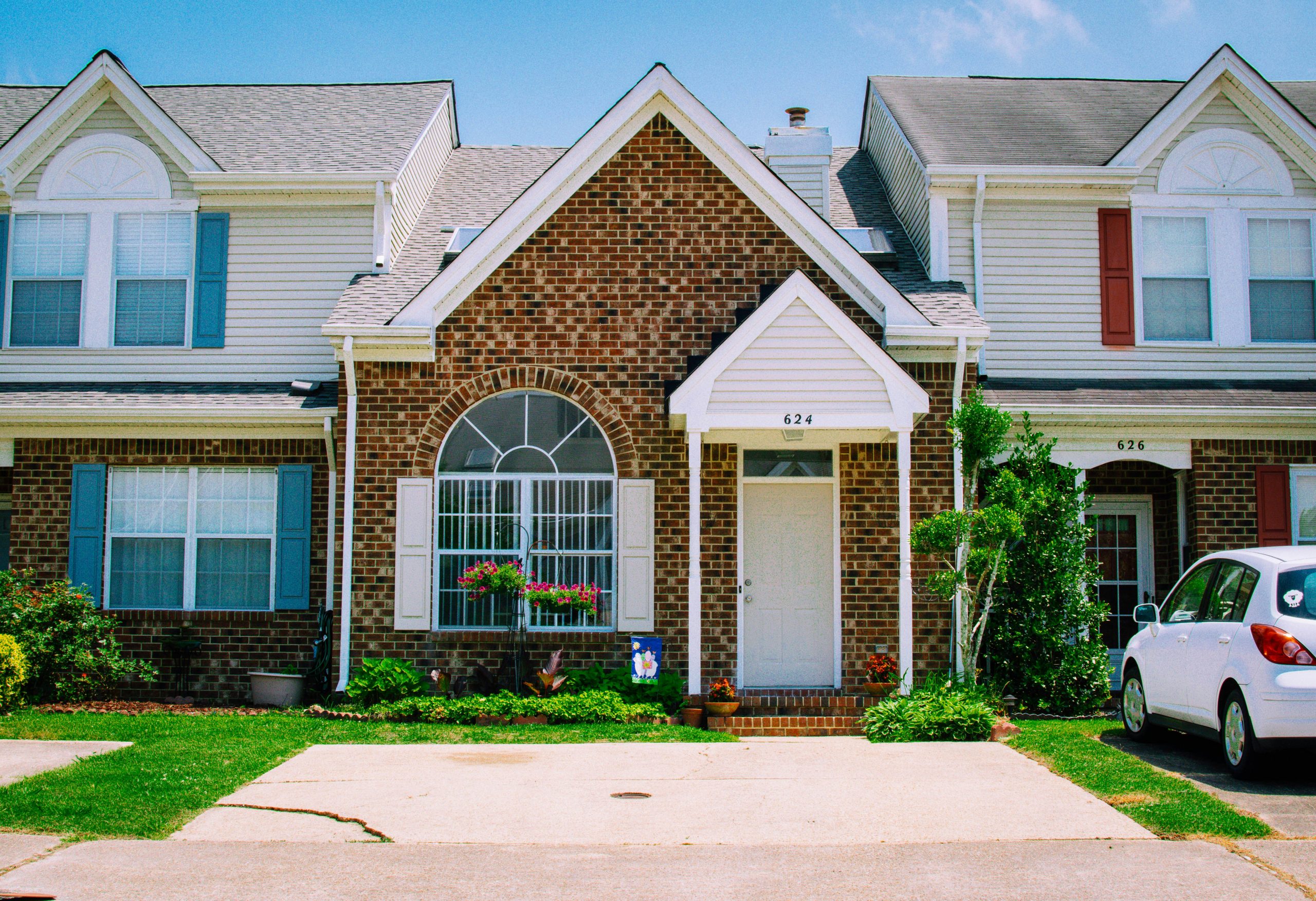 Is It Better To Extend Lease or Buy Freehold?