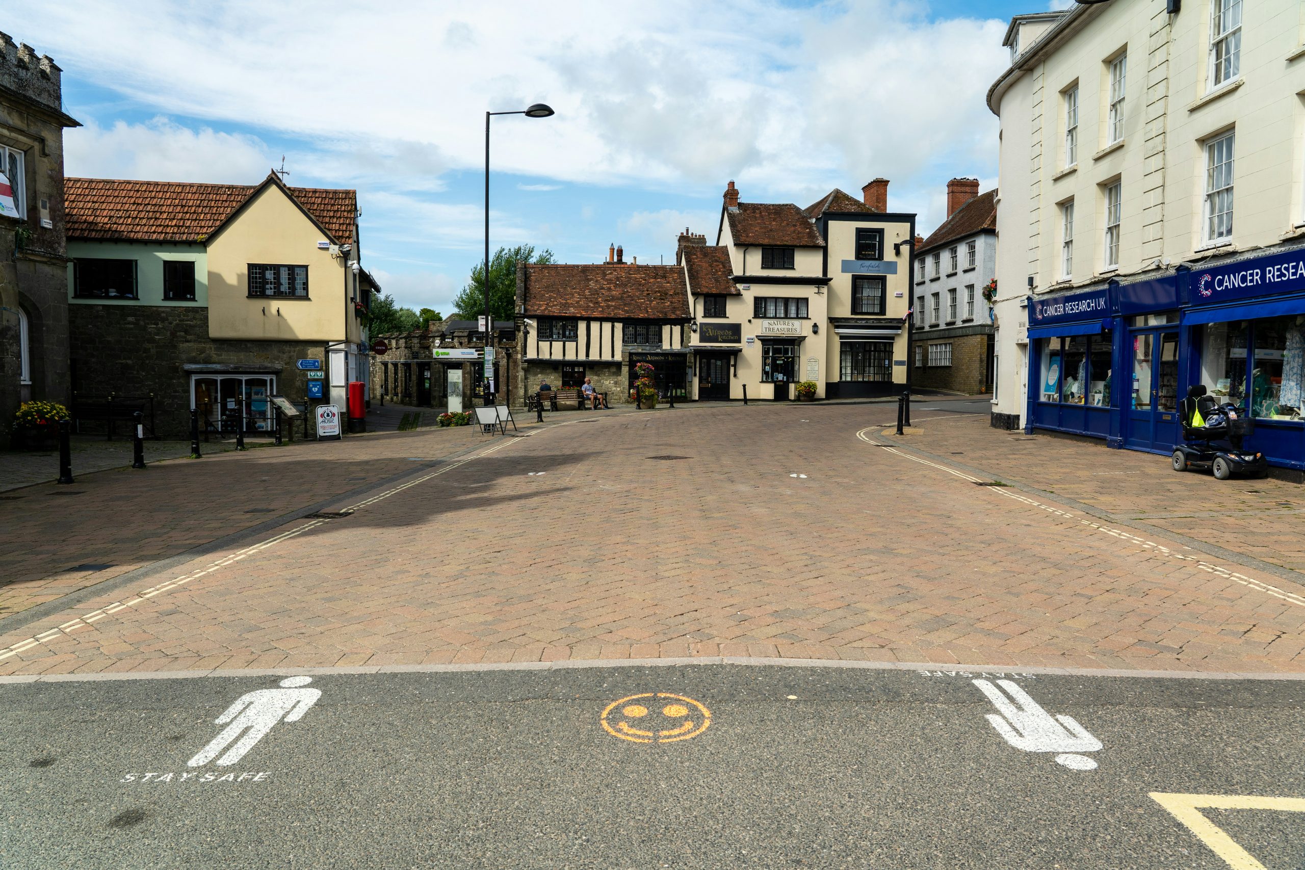 UK Leasehold Market Faces Uncertainty Amid Rising Costs