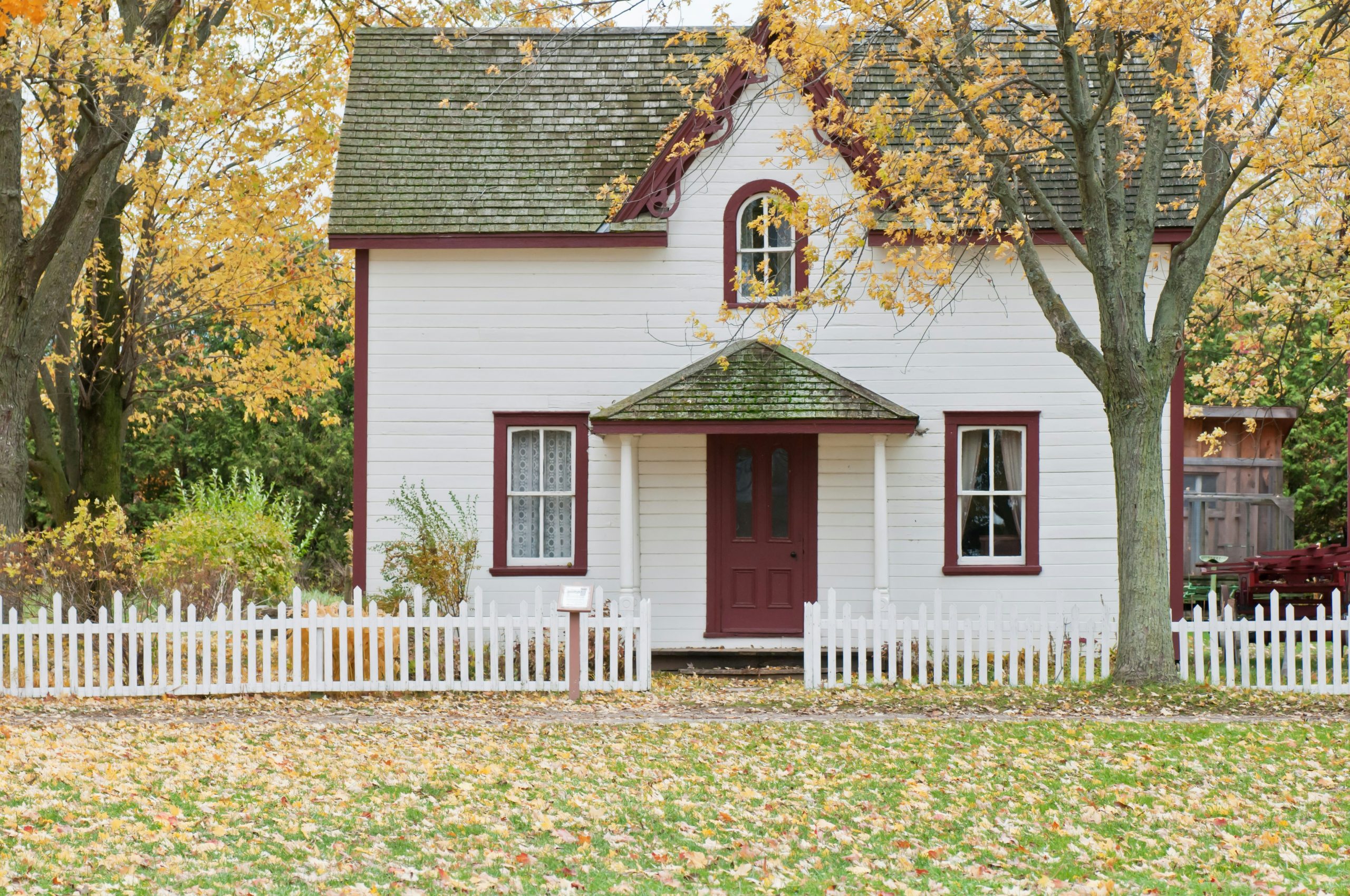 Cash Buyers Score Discounts as Sellers Seek Quick Sales