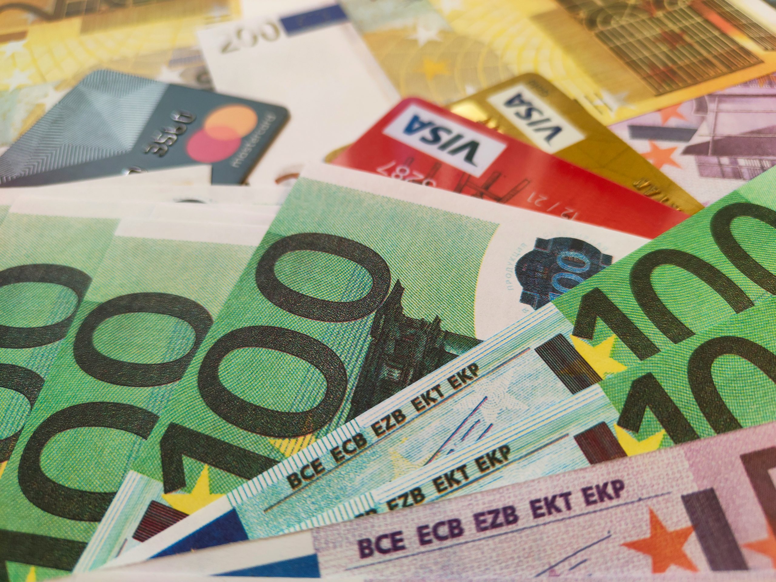 Banks Unveil Sub-4% Mortgage Deals