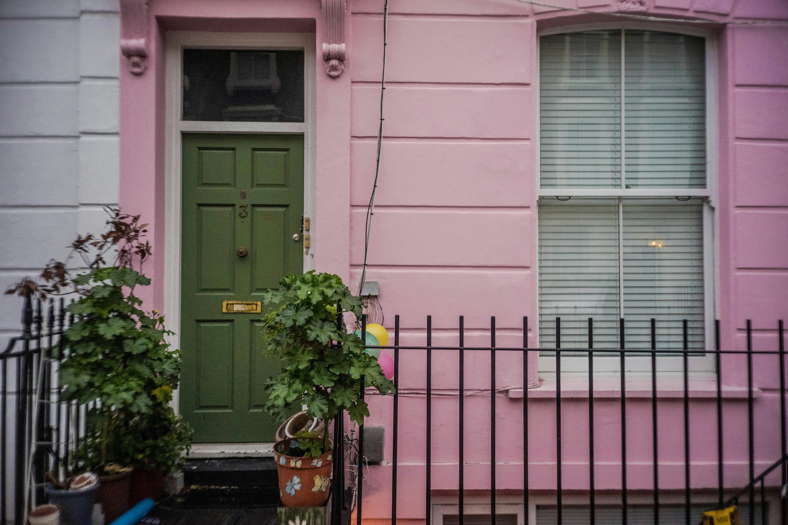 UK House Prices Hit £301K in February