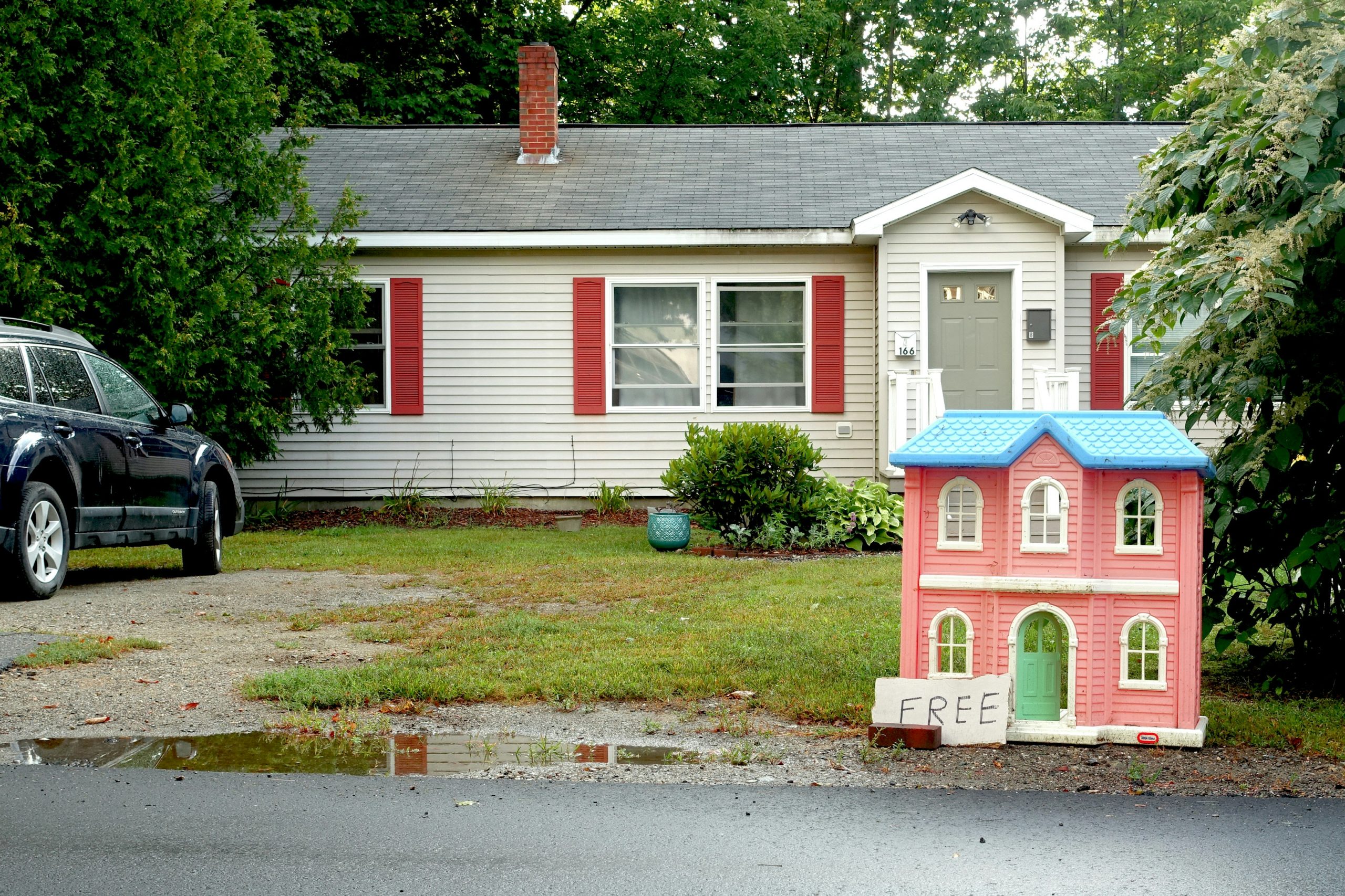 Mortgage Rates Fall to 3.73% After BoE Cut