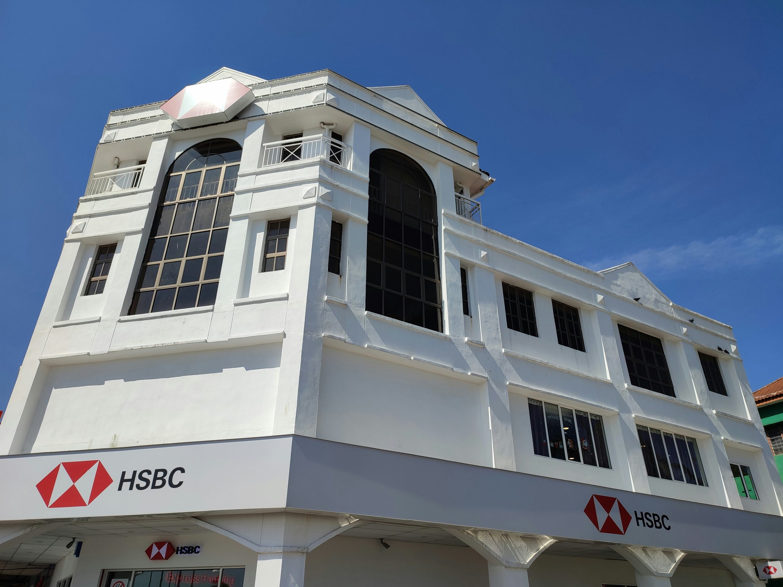 Mortgage Rates Fall as BoE Pauses
